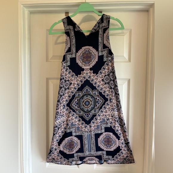 MSK. Sleeveless Shift Dress , Small - Picture 3 of 4